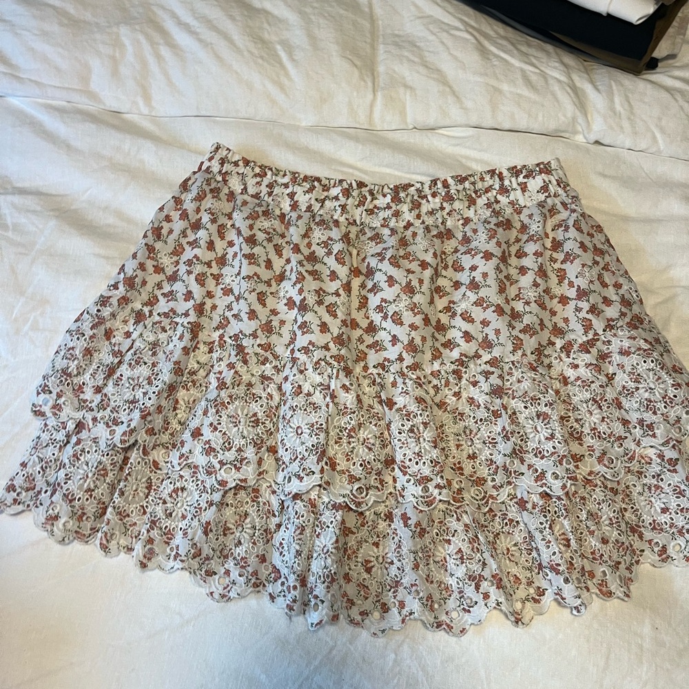 Elegant Floral Lace Mini Skirt